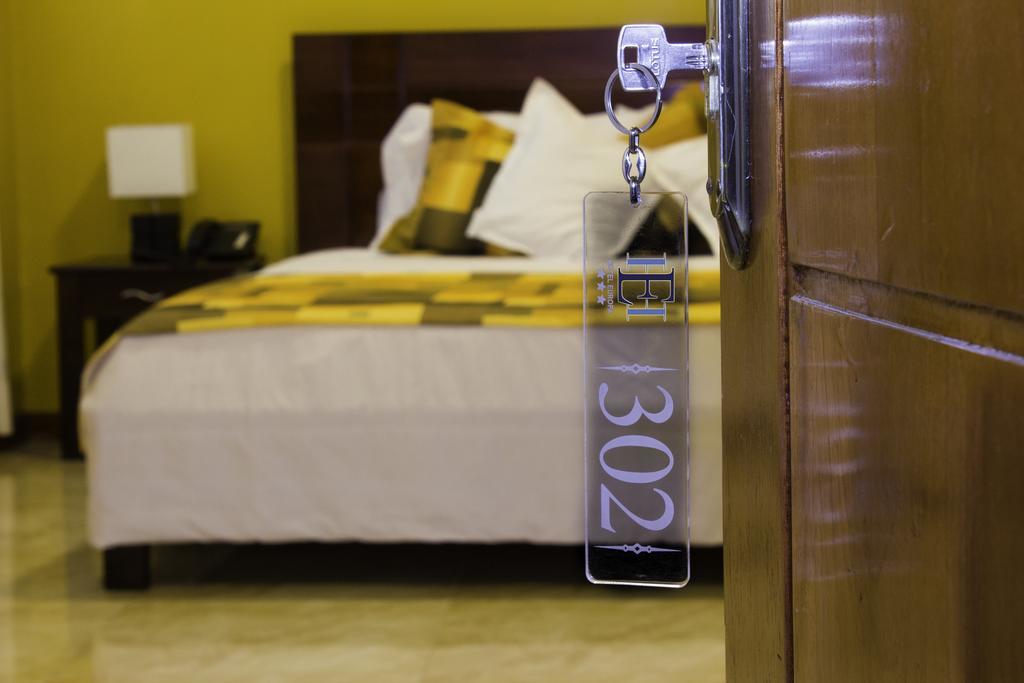 Hotel Europa イキトス エクステリア 写真